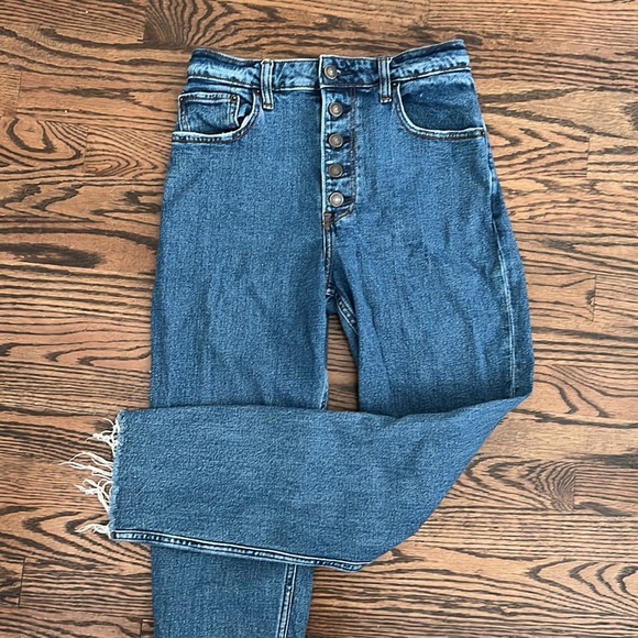 〰️ abercrombie high rise curve love mom jean - Picture 5 of 9